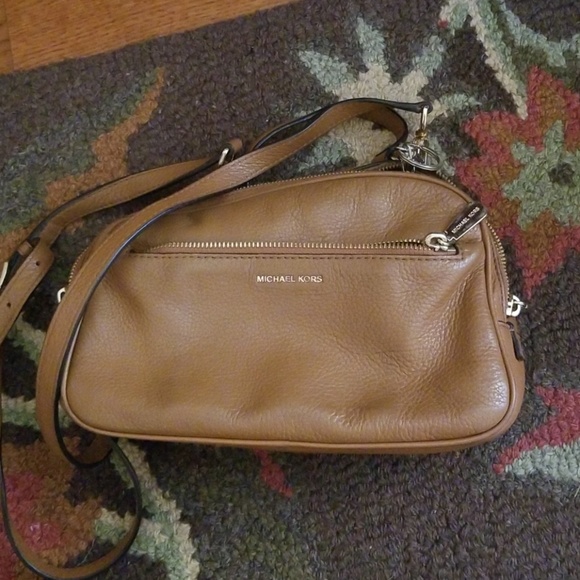 Michael Kors bag - Picture 2 of 5